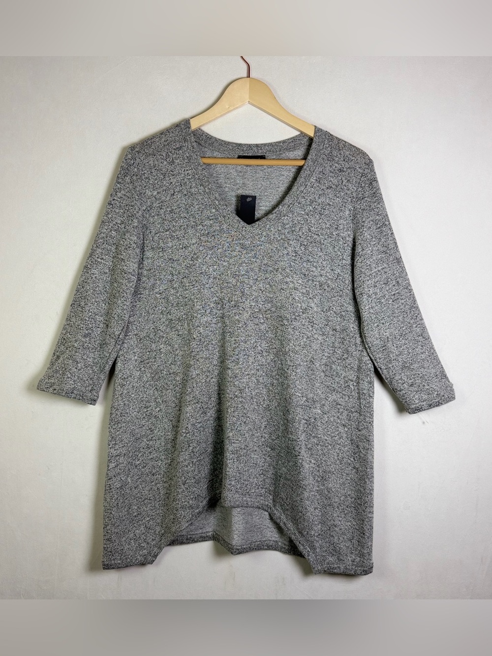 Nally & Millie L XL Gray Sharkbite Tunic Top V Neck Lagenlook Made USA NWT